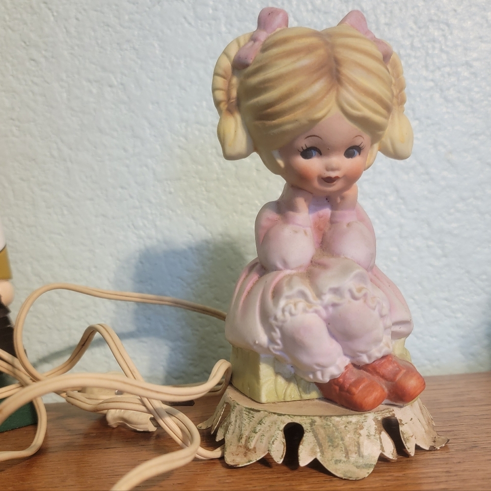 Vtg Kitsch Little‎ Girl Porcelain Night Light Corded Aladdin Giftware 1960’s